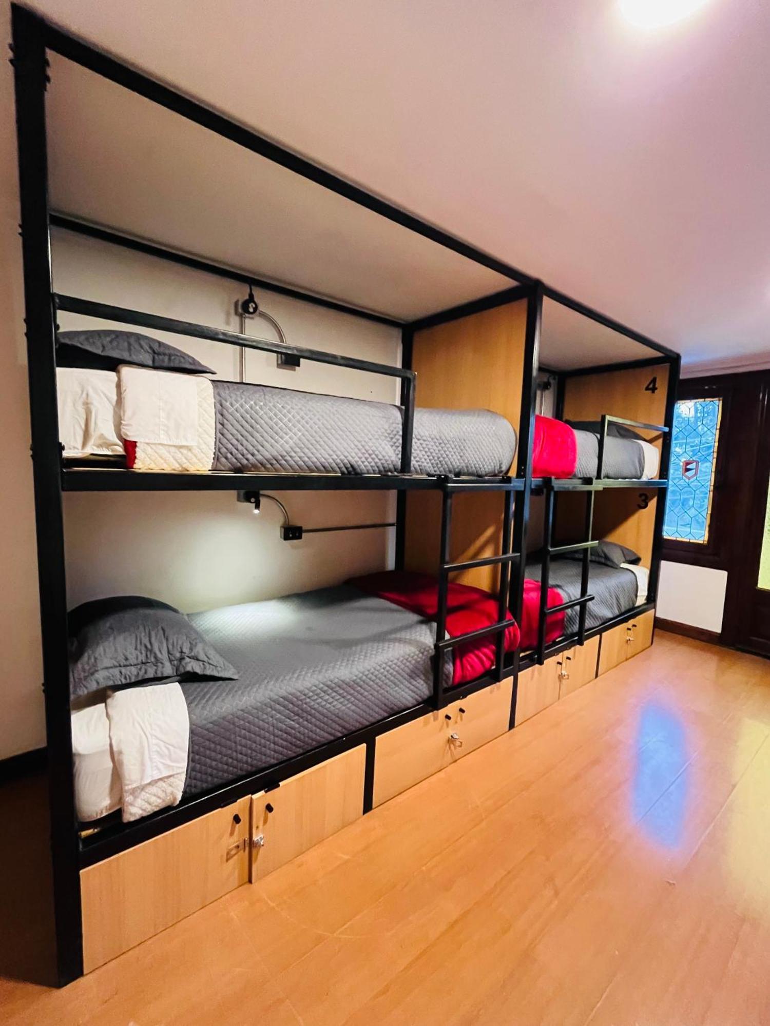 סנטיאגו Enjoy Hostel מראה חיצוני תמונה
