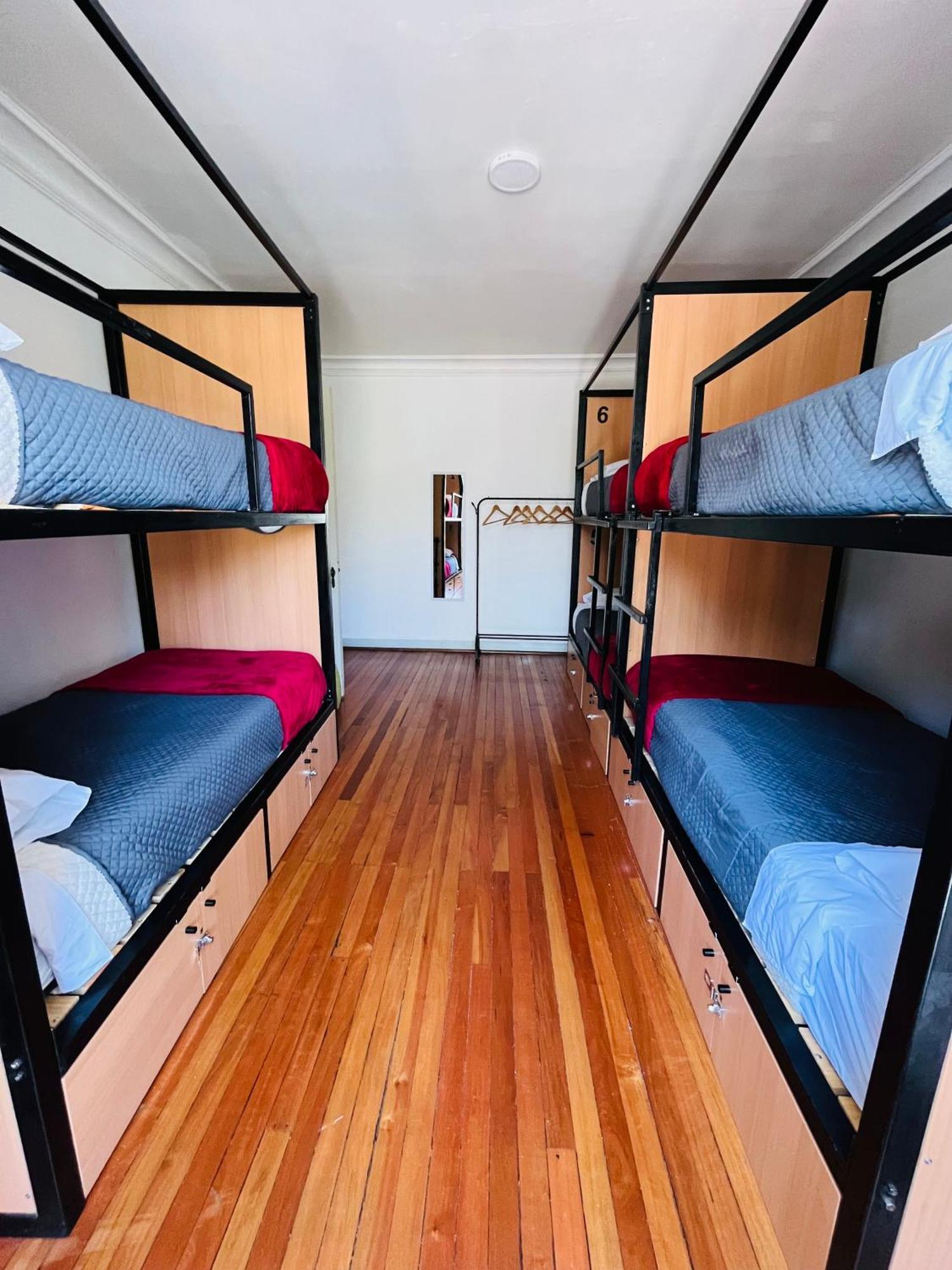 סנטיאגו Enjoy Hostel מראה חיצוני תמונה