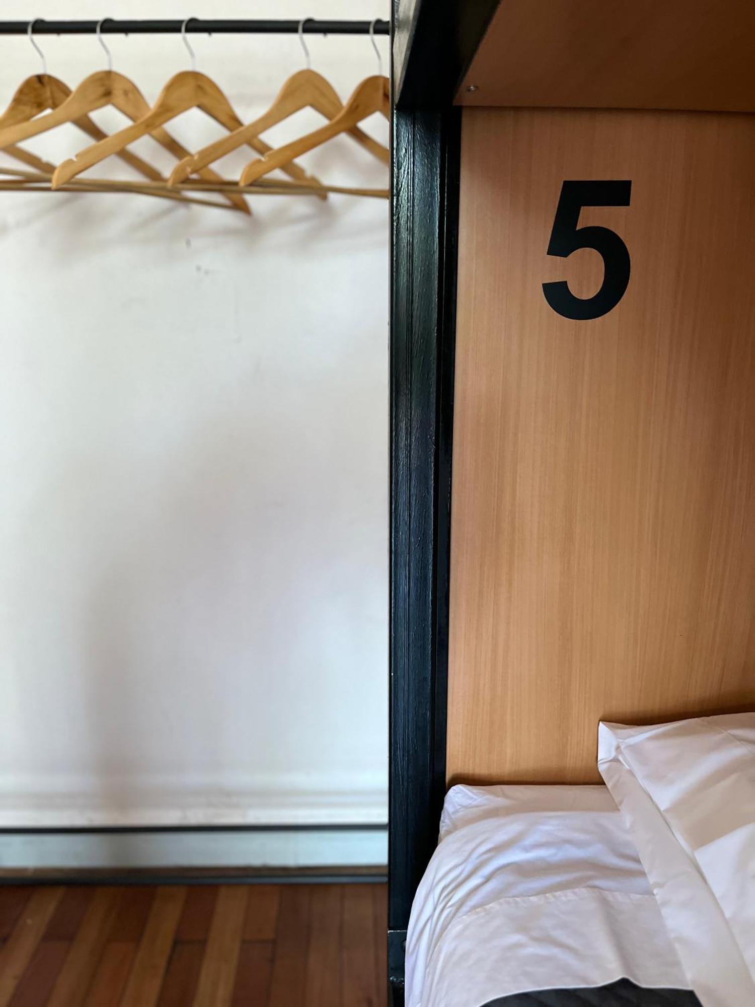 סנטיאגו Enjoy Hostel מראה חיצוני תמונה